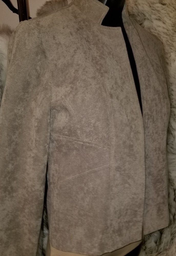Jacket Blazer Coat Madison Leigh size 4 petite